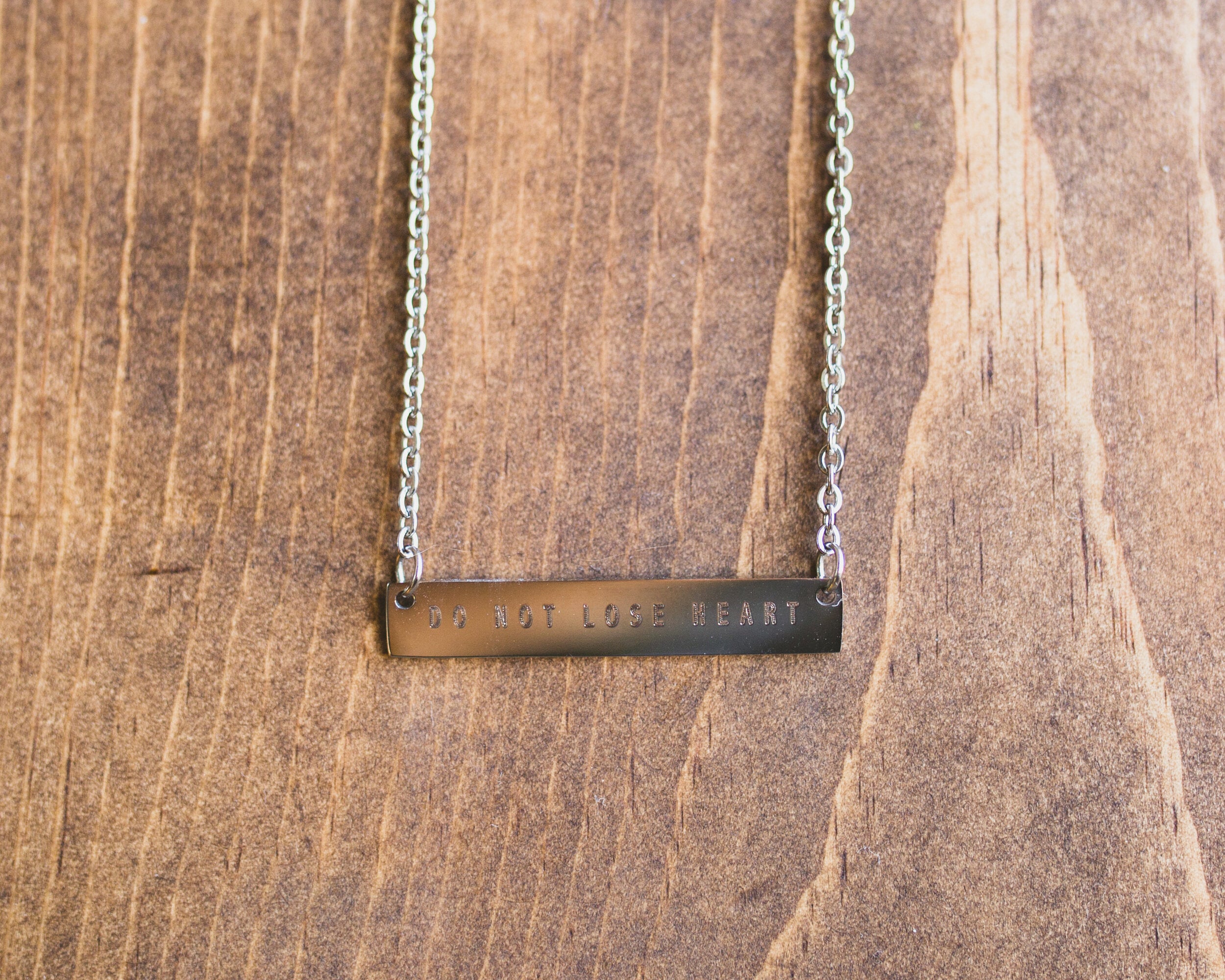 Horizontal Bar Necklace - Do Not Lose Heart