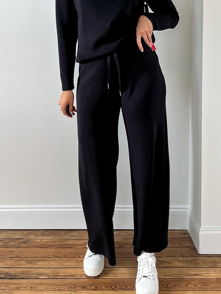 SPANX - AirEssentials Wide Leg Pant - Very Black