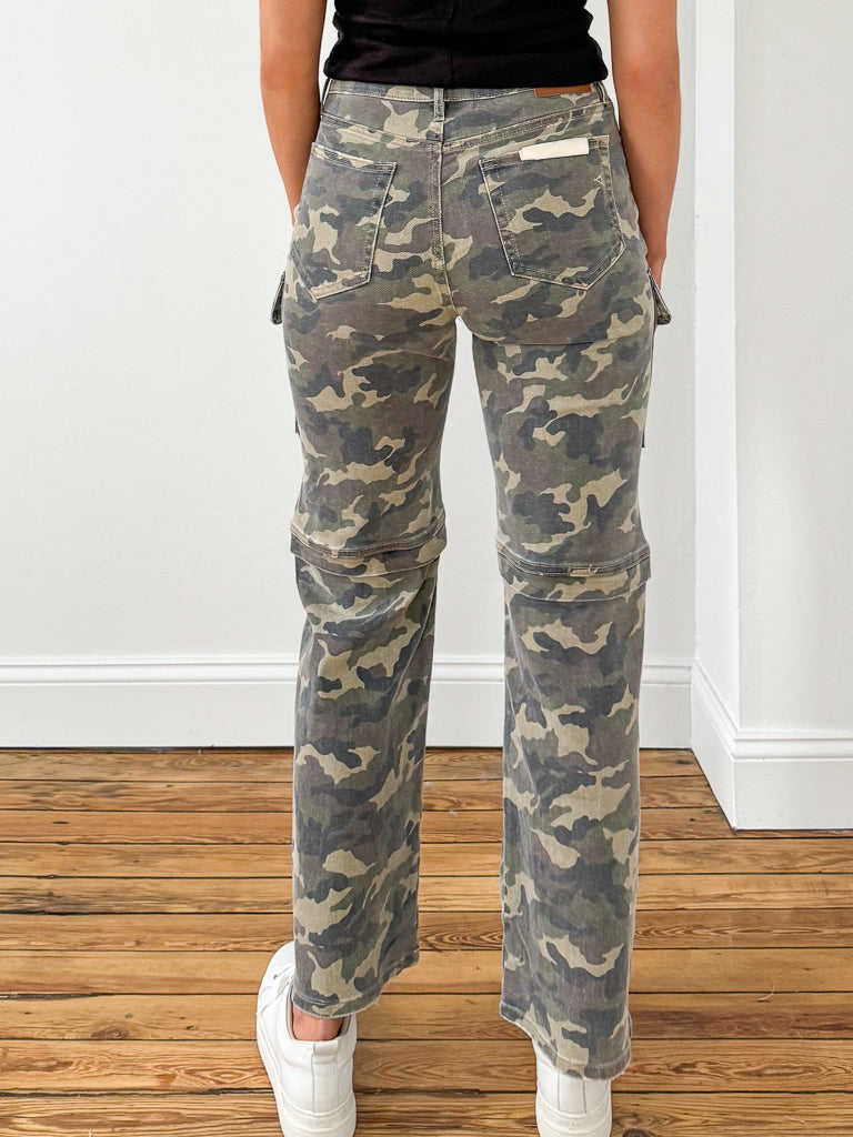 Hidden - Tracey High Rise Cargo Jean - Camouflage